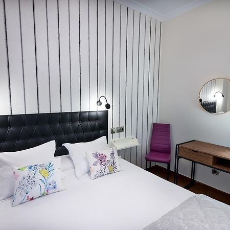 Cuatro Caminos Rooms Torrelavega Exterior foto